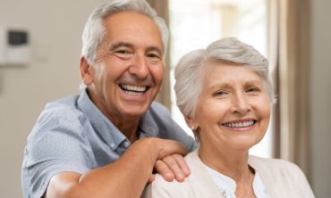 Envejecer con vitalidad: Consejos para un estilo de vida activo después de los 65